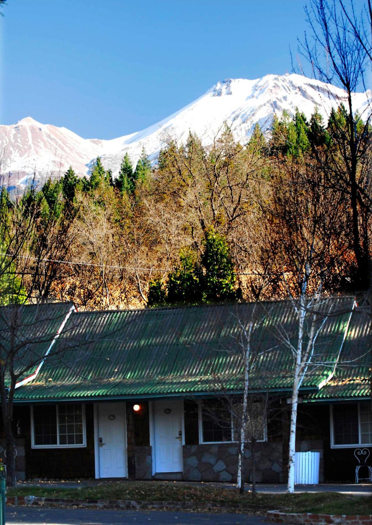 Strawberry Valley Inn Mount Shasta Ngoại thất bức ảnh